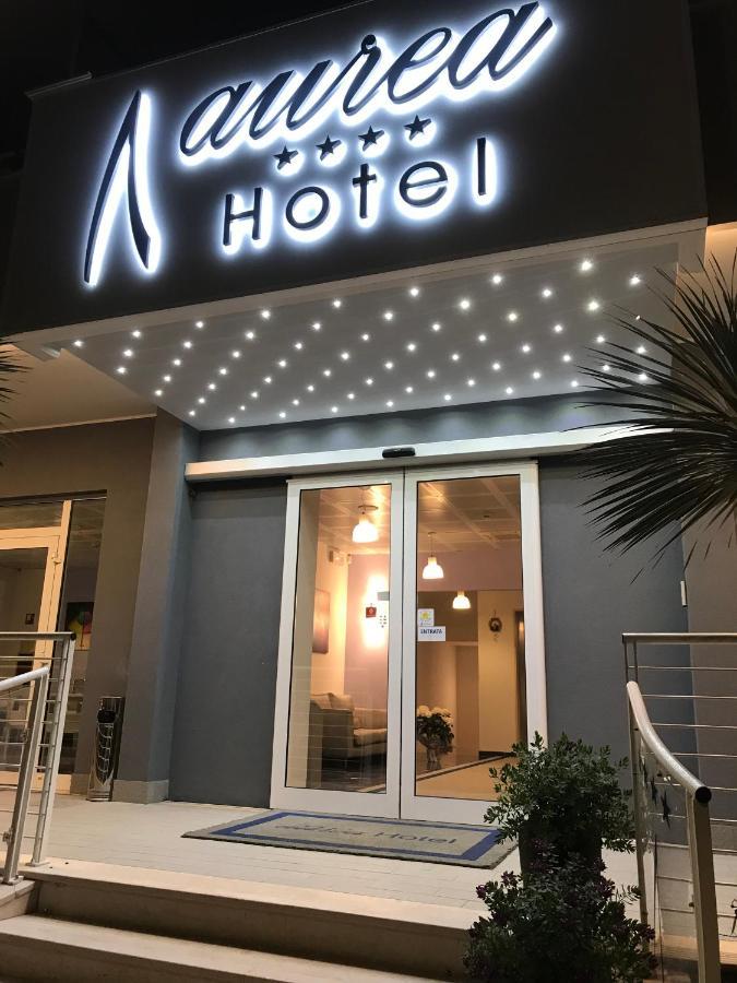 Aurea Hotel Tortoreto Buitenkant foto