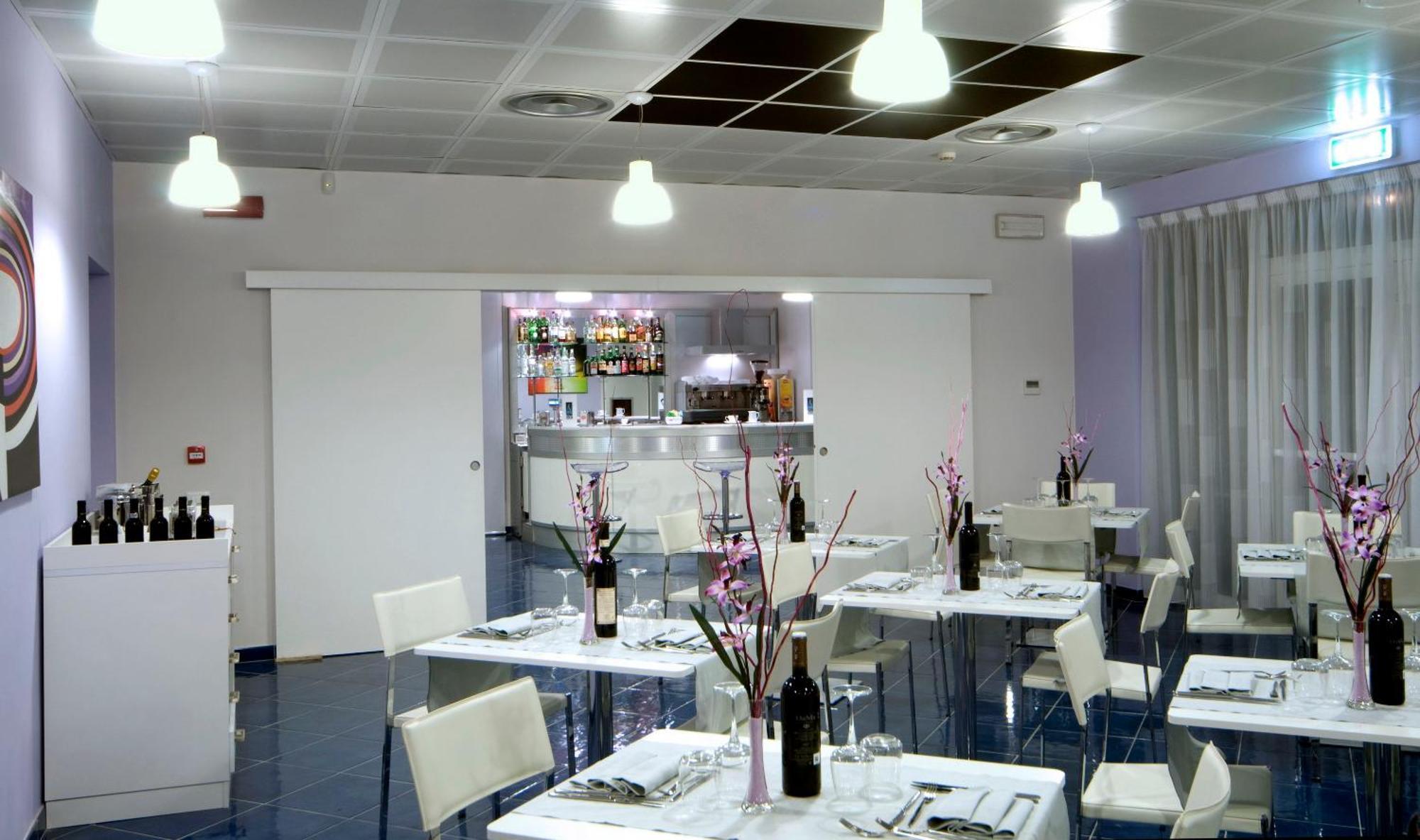 Aurea Hotel Tortoreto Buitenkant foto